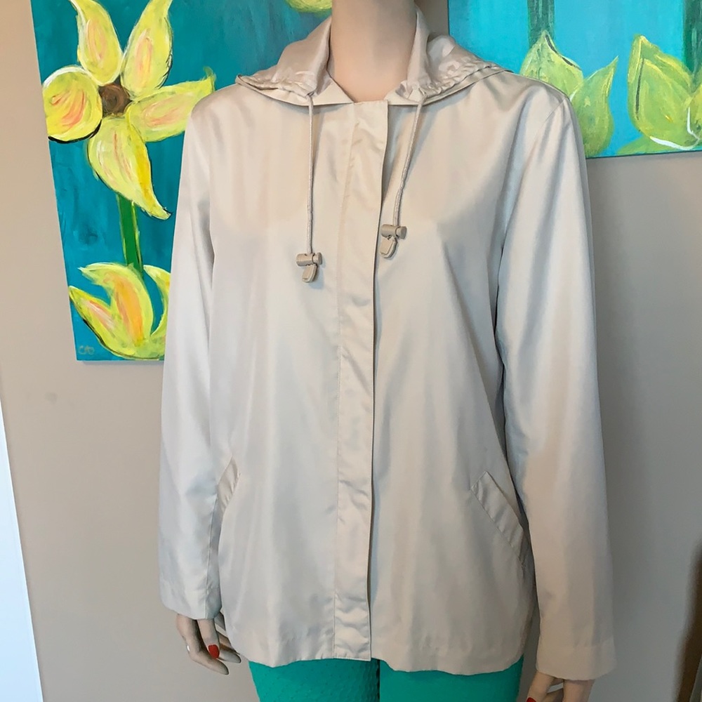 Women’s hooded jacket
